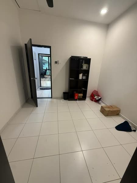 2-storey Terraced House for Sale in Taman Austin Duta (Tebrau) - Eric Lee - Interior - PropertyGuru.com.my