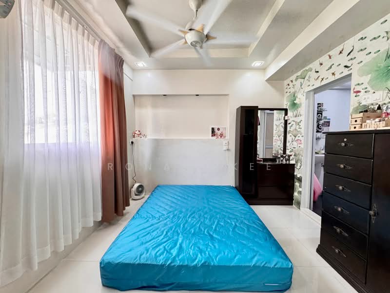 Apartment for Sale at Krystal Heights - Ronald Kee - Bedroom - PropertyGuru.com.my