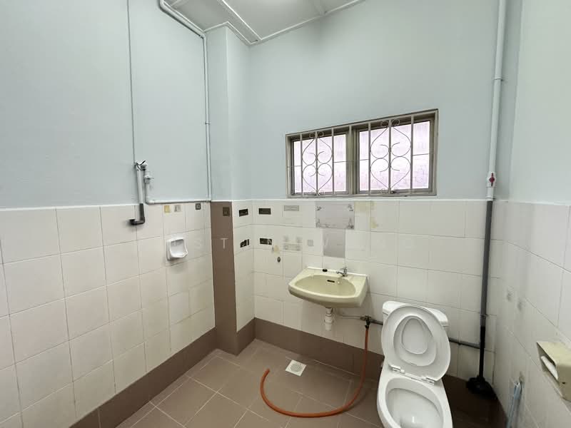 Rumah Teres 2 Tingkat untuk Dijual di Taman Sri Hijau (Rawang) - Austin Wong - Bathroom - PropertyGuru.com.my