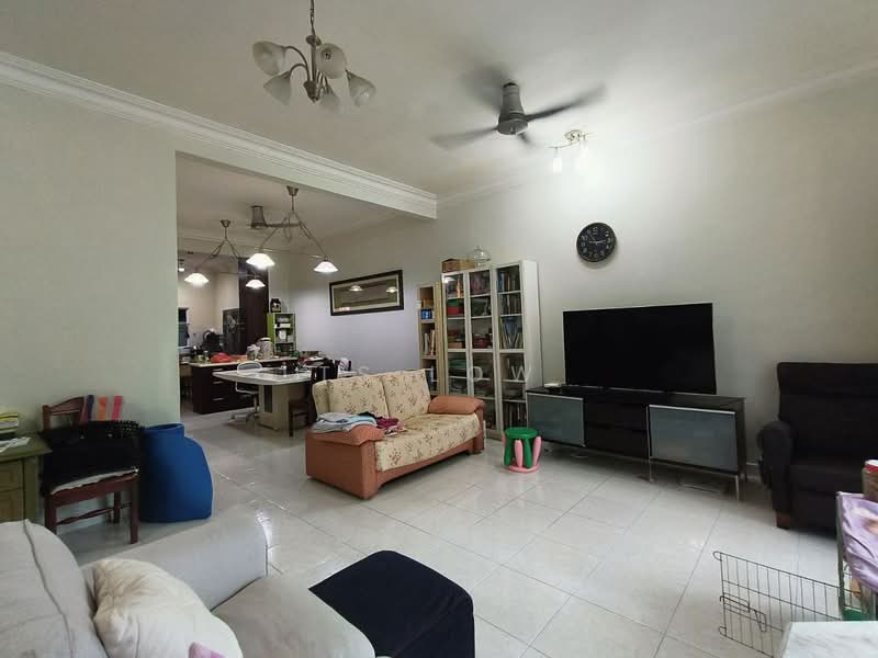 3-storey Terraced House for Sale in Taman Impian Indah (Bukit Jalil) - TS Low - Living Room - PropertyGuru.com.my