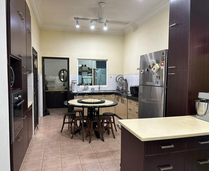 3-storey Terraced House for Sale in Taman Impian Indah (Bukit Jalil) - TS Low - Kitchen - PropertyGuru.com.my