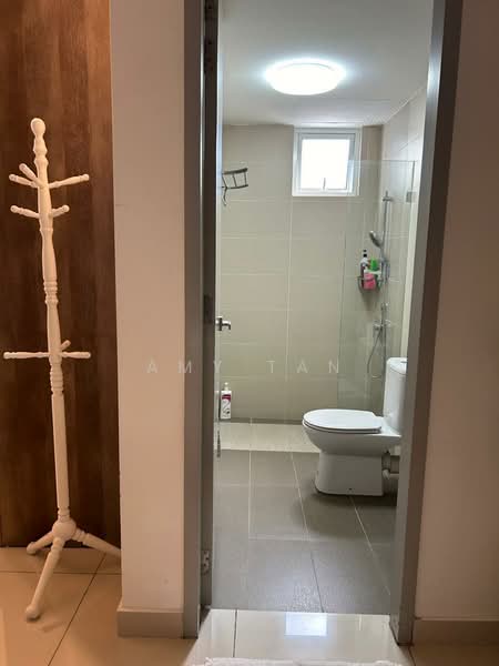 Condominium for Rent at Tropicana Bay Residences - Amy Tan - Bathroom - PropertyGuru.com.my