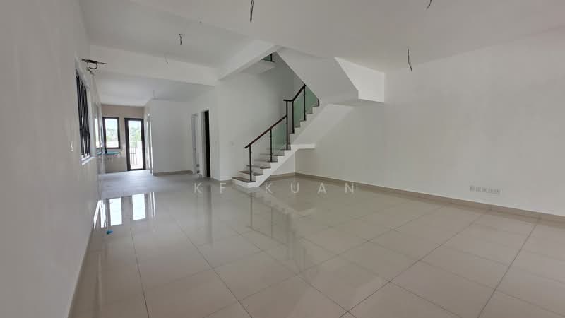2.5-storey Terraced House for Sale in Taman Puncak Jalil (Seri Kembangan) - KF Kuan - Living Room - PropertyGuru.com.my