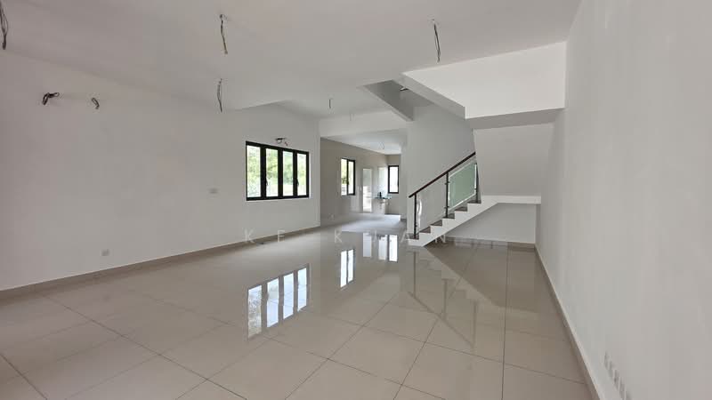 2.5-storey Terraced House for Sale in Taman Puncak Jalil (Seri Kembangan) - KF Kuan - Living Room - PropertyGuru.com.my