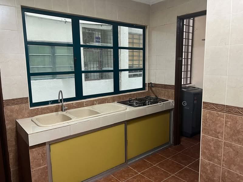 Condominium for Rent at Corinthian Condominium - Kweenie Chong - Kitchen - PropertyGuru.com.my