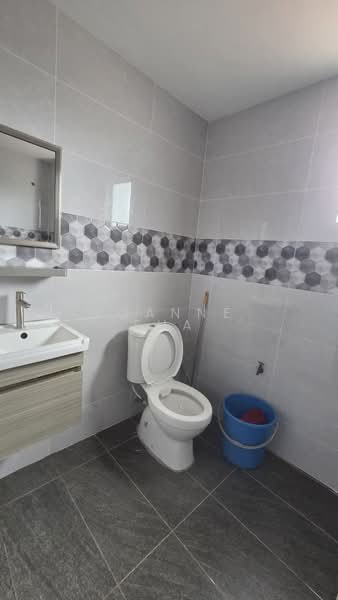 Rumah Teres untuk Disewa di Bandar Puteri Klang (Klang) - Joanne Pua - Bathroom - PropertyGuru.com.my