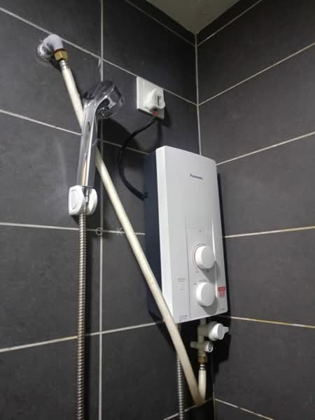 Service Residence for Rent at Service Office Suite (SOS) @ Empire City - CK. Tan - Bathroom - PropertyGuru.com.my