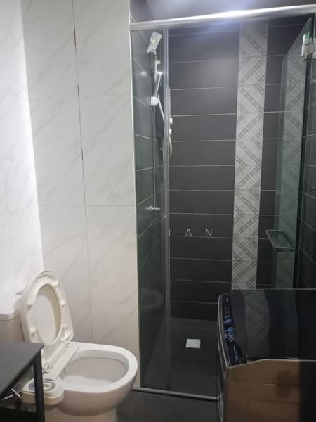 Service Residence for Rent at Service Office Suite (SOS) @ Empire City - CK. Tan - Bathroom - PropertyGuru.com.my