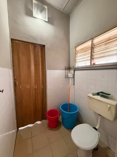 2-storey Terraced House for Sale in Taman Daya (Kepong) - Louis Foong - Bathroom - PropertyGuru.com.my