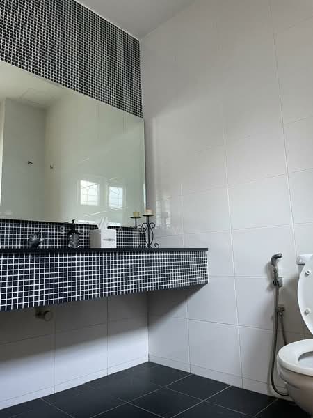 Terraced House for Sale in Usj 2 (Subang Jaya) - Susan Wong - Bathroom - PropertyGuru.com.my