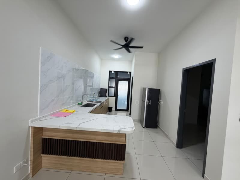 Rumah Teres untuk Disewa di Taman Desa Tebrau (Tebrau) - Joan Tong - Kitchen - PropertyGuru.com.my