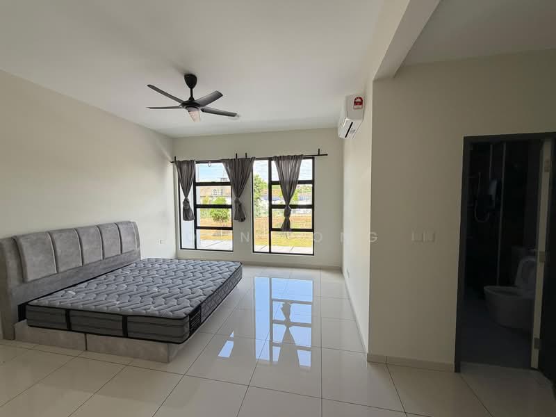 Rumah Teres untuk Disewa di Taman Desa Tebrau (Tebrau) - Joan Tong - Bedroom - PropertyGuru.com.my