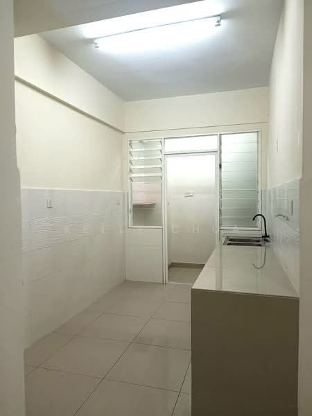Service Residence for Rent at Saville @ Melawati - Kelly Chua - Kitchen - PropertyGuru.com.my