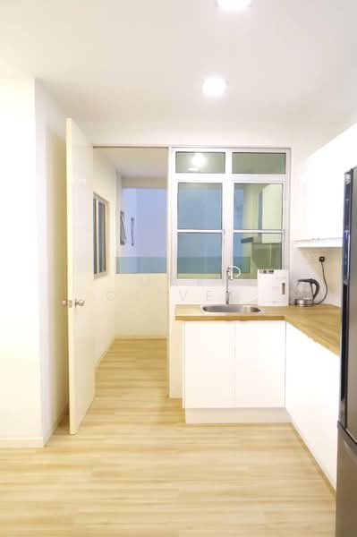Condominium for Rent at Kiara Residence (Residensi Kiara Jalil 1) - Mak Oliver - Kitchen - PropertyGuru.com.my
