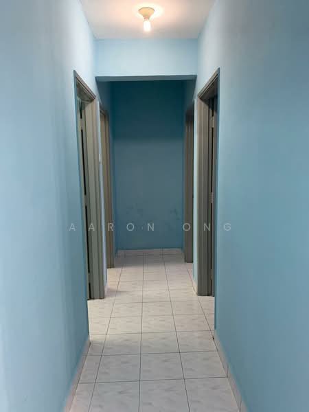 Pangsapuri untuk Dijual di Jasmin Apartment - Aaron Ong - Corridor - PropertyGuru.com.my