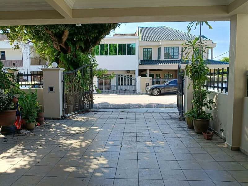 Rumah Teres 2 Tingkat untuk Dijual di Subang Jaya (Selangor) - Reena Sarif - Exterior - PropertyGuru.com.my