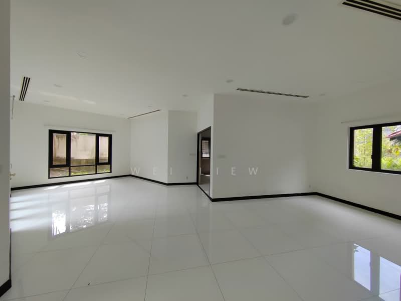 Bungalow for Sale in Seri Kembangan (Selangor) - Wei Liew - Living Room - PropertyGuru.com.my