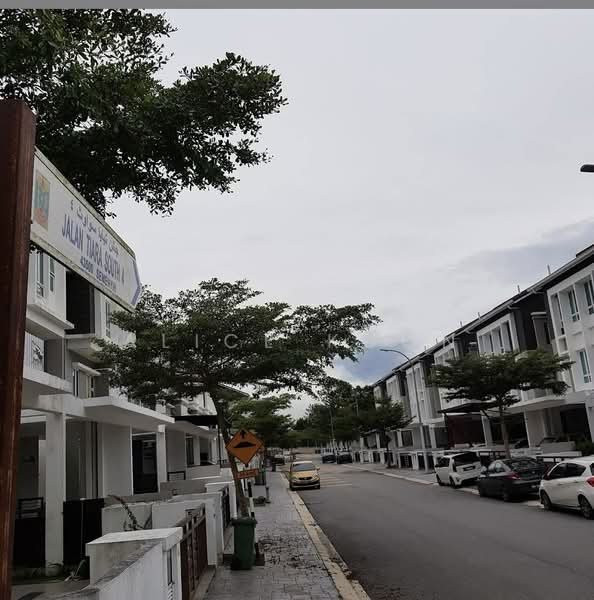 3-storey Terraced House for Sale in Tiara South (Semenyih) - Alice Kuon - Exterior - PropertyGuru.com.my