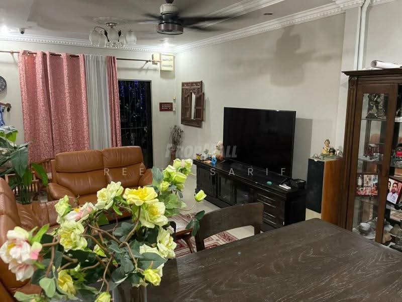 Rumah Teres 1.5 Tingkat untuk Dijual di Subang Jaya (Selangor) - Reena Sarif - Living Room - PropertyGuru.com.my