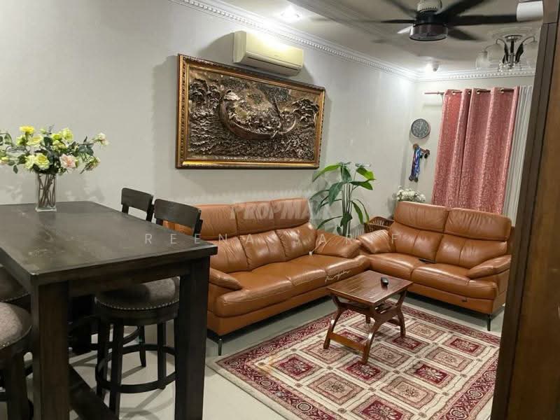 Rumah Teres 1.5 Tingkat untuk Dijual di Subang Jaya (Selangor) - Reena Sarif - Living Room - PropertyGuru.com.my