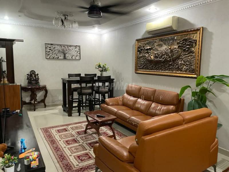 Rumah Teres 1.5 Tingkat untuk Dijual di Subang Jaya (Selangor) - Reena Sarif - Living Room - PropertyGuru.com.my
