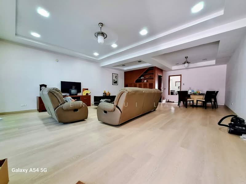 2-storey Terraced House for Sale in Bandar Nusaputra (Puchong) - KENT HUI LAU - Living Room - PropertyGuru.com.my