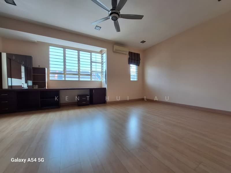 2-storey Terraced House for Sale in Bandar Nusaputra (Puchong) - KENT HUI LAU - Bedroom - PropertyGuru.com.my