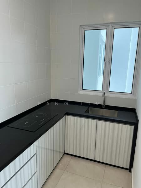 Condominium for Rent at Lucerne Residences - Yang Lim - Kitchen - PropertyGuru.com.my