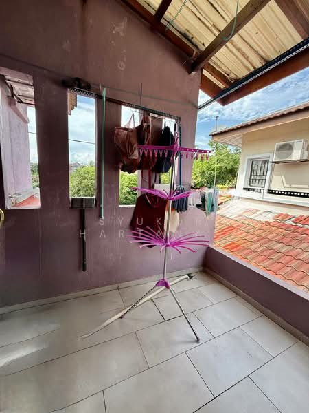 Semi-Detached House for Sale in Rawang (Selangor) - Syukor Hartanah - Balcony - PropertyGuru.com.my