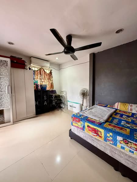 Semi-Detached House for Sale in Rawang (Selangor) - Syukor Hartanah - Bedroom - PropertyGuru.com.my