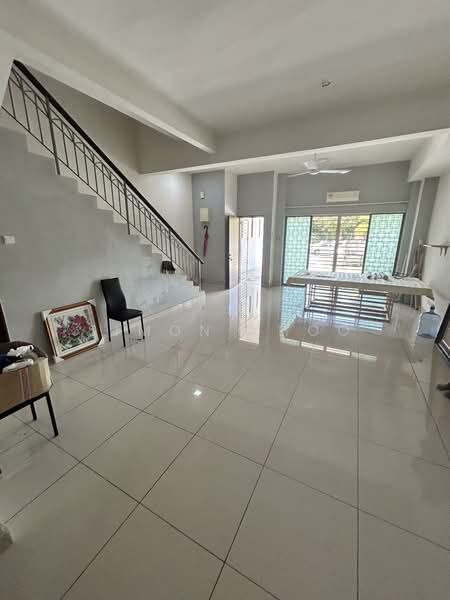 2-storey Terraced House for Rent in Bandar Puteri Klang (Klang) - Simon Khoo - Living Room - PropertyGuru.com.my