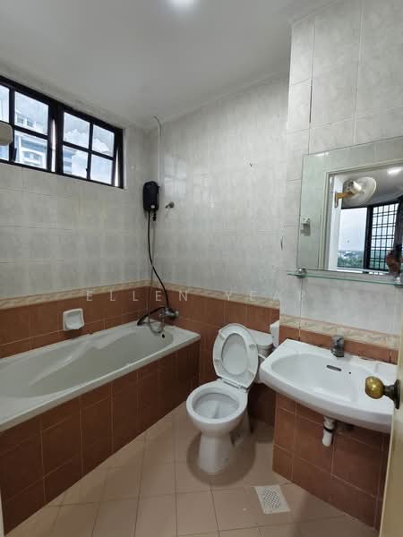 Kondominium untuk Dijual di Datin Halimah Condominium - Ellen Yeap - Bathroom - PropertyGuru.com.my