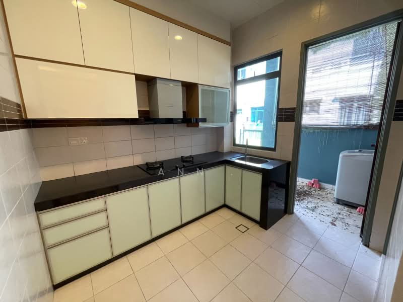 2-storey Terraced House for Sale in East Ledang (Iskandar Puteri (Nusajaya)) - Ann . - Kitchen - PropertyGuru.com.my