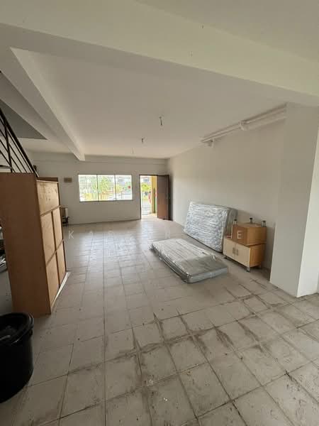 Rumah Teres 2 Tingkat untuk Dijual di Pasir Gudang (Johor) - Kasper Lee - Living Room - PropertyGuru.com.my