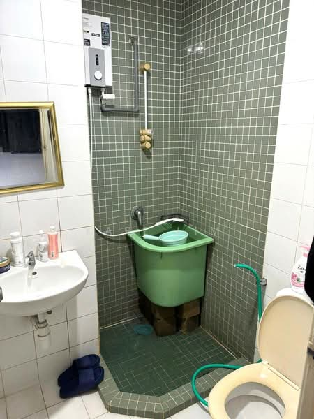 Flat for Sale at Pangsapuri Ria - Karl Lim - Bathroom - PropertyGuru.com.my
