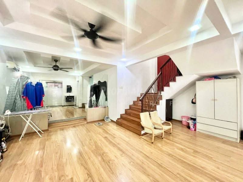 2-storey Terraced House for Sale in Shah Alam (Selangor) - Reena Sarif - Living Room - PropertyGuru.com.my