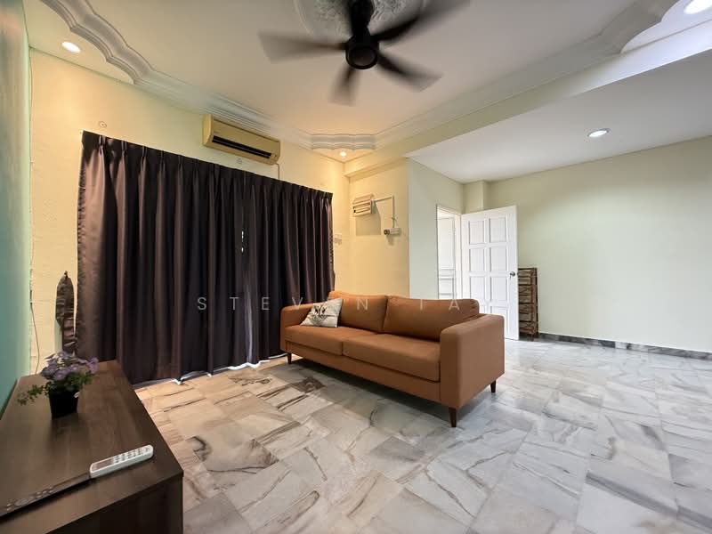 2.5-storey Terraced House for Sale in Taman Cheras Jaya (Cheras) - Steven Tay - Living Room - PropertyGuru.com.my