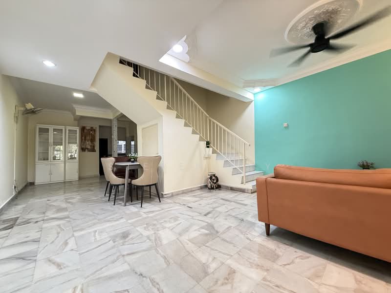 2.5-storey Terraced House for Sale in Taman Cheras Jaya (Cheras) - Steven Tay - Living Room - PropertyGuru.com.my
