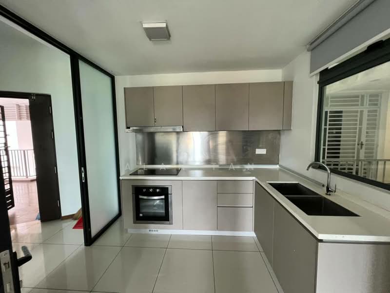 Service Residence for Rent at Crescent Bay Suites (Teluk Bayu) - Alan Tan - Kitchen - PropertyGuru.com.my