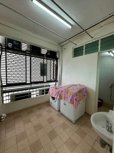 Condominium for Rent at Gurney Beach Resort - Xinnee . - Balcony - PropertyGuru.com.my