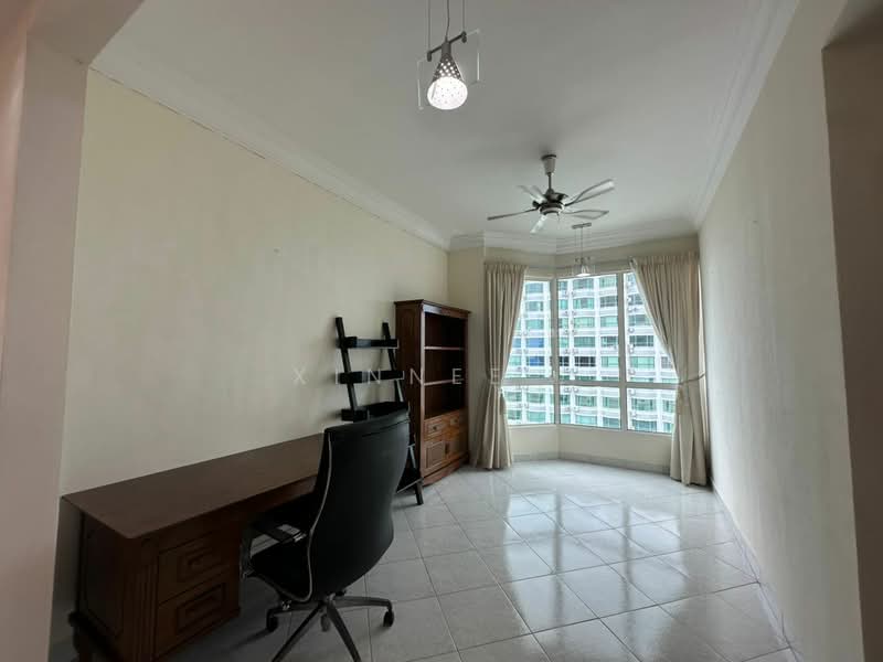Condominium for Rent at Gurney Beach Resort - Xinnee . - Study - PropertyGuru.com.my