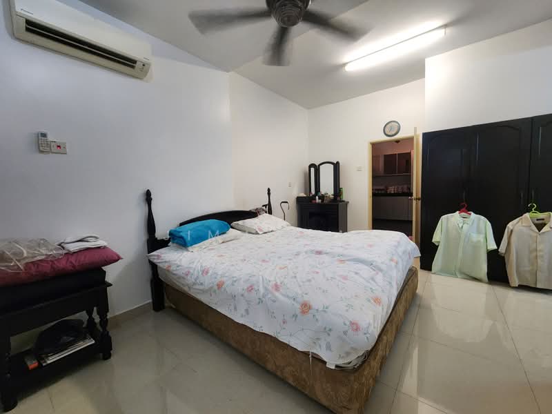 2-storey Terraced House for Sale in Sungai Buloh (Selangor) - Jimmy Tan - Bedroom - PropertyGuru.com.my