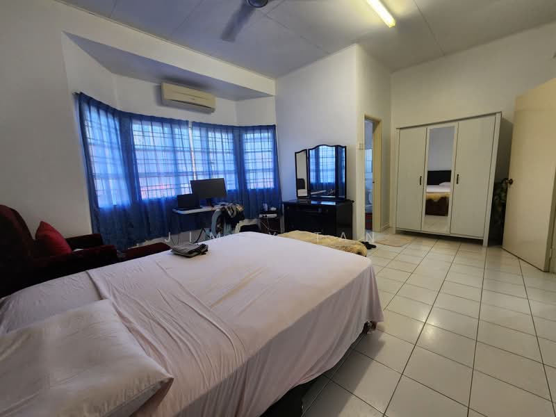 2-storey Terraced House for Sale in Sungai Buloh (Selangor) - Jimmy Tan - Bedroom - PropertyGuru.com.my