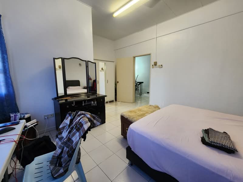 2-storey Terraced House for Sale in Sungai Buloh (Selangor) - Jimmy Tan - Bedroom - PropertyGuru.com.my