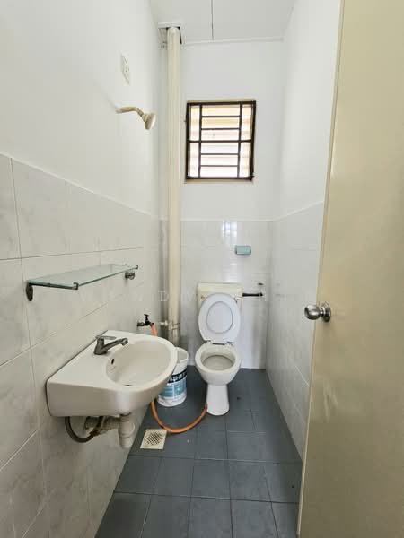 2-storey Terraced House for Sale in Taman Puncak Jalil (Seri Kembangan) - Wendy Chin - Bathroom - PropertyGuru.com.my