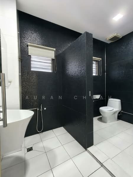 2-storey Terraced House for Rent in Petaling Jaya (Selangor) - Lauran Chuah - Bathroom - PropertyGuru.com.my