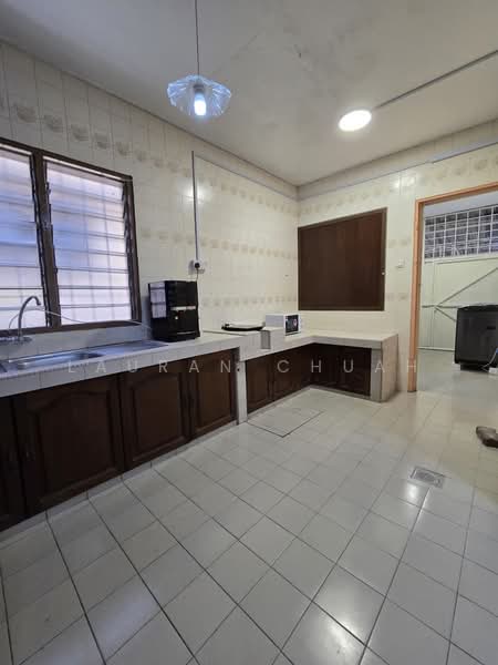 2-storey Terraced House for Rent in Petaling Jaya (Selangor) - Lauran Chuah - Kitchen - PropertyGuru.com.my