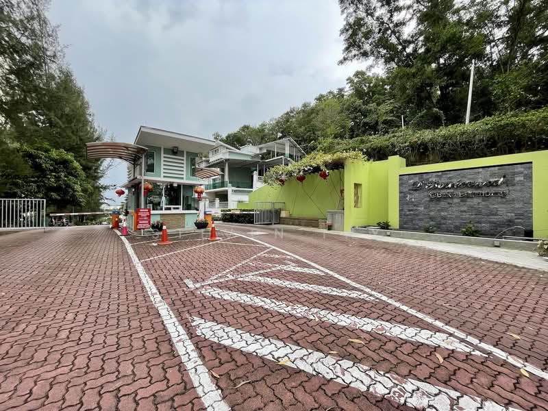 Rumah Berkembar untuk Dijual di Seri Kembangan (Selangor) - Steven Tay - Exterior - PropertyGuru.com.my