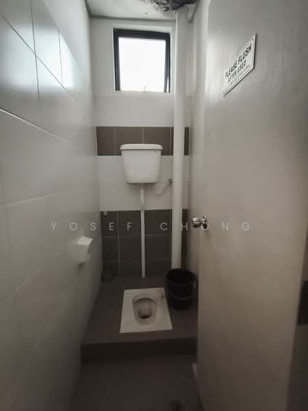 Shop / Office for Rent in Bandar Dato Onn (Tebrau) - Yosef Chong - Bathroom - PropertyGuru.com.my