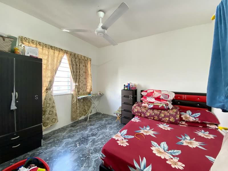 Condominium for Sale at D'Kristal Apartment (Pangsapuri D'Kristal) - Syukor Hartanah - Bedroom - PropertyGuru.com.my